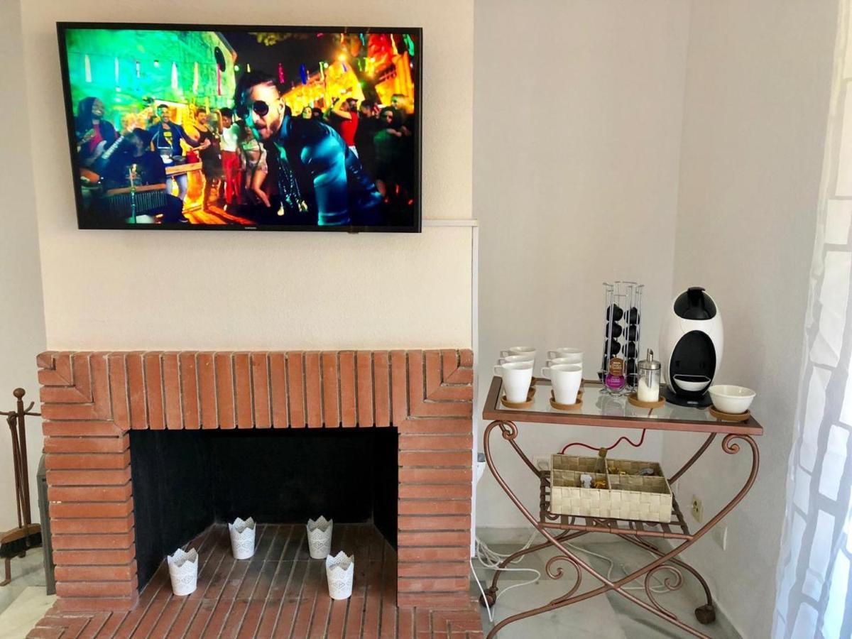 Amazing Apartment For Families Up To 6 Persons Benalmádena Buitenkant foto