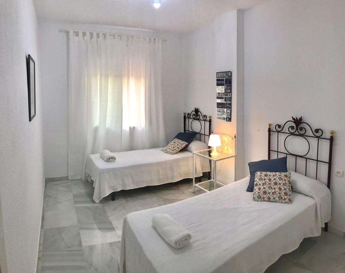 Amazing Apartment For Families Up To 6 Persons Benalmádena Buitenkant foto