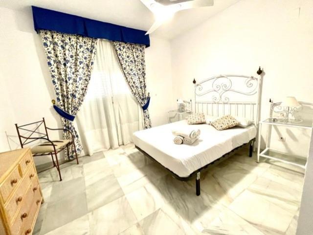 Amazing Apartment For Families Up To 6 Persons Benalmádena Buitenkant foto